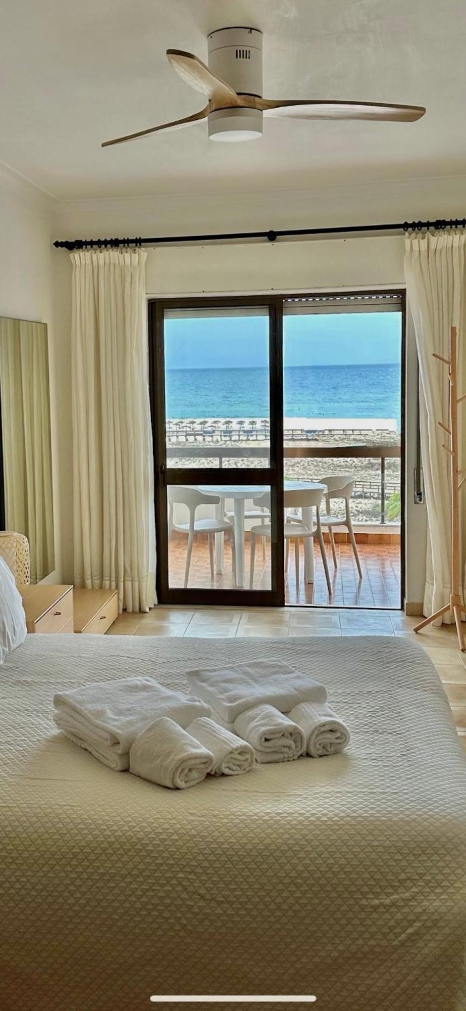 T1 Vista Baia Monte Gordo Apartment Ngoại thất bức ảnh